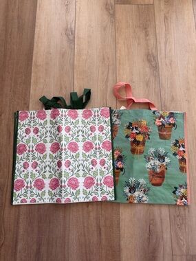 Cats and florals tote bag bundle